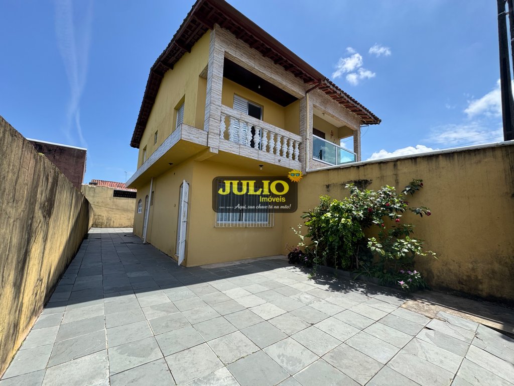 Sobrado à venda em Mongaguá, Flórida Mirim, com 2 quartos, com 72.1 m²