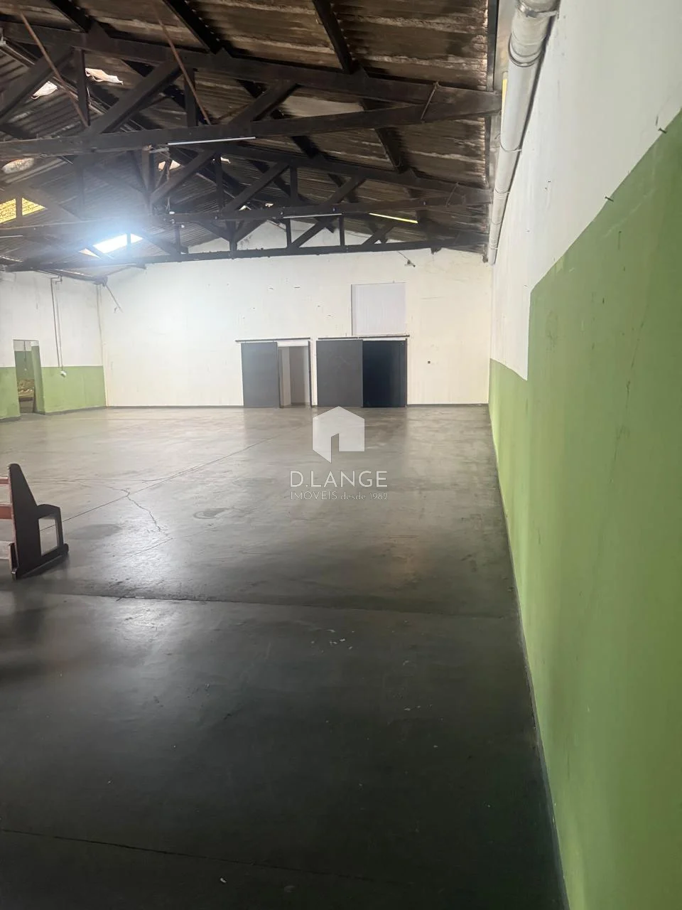Barracão comercial para alugar no bairro Bonfim em Campinas - SP