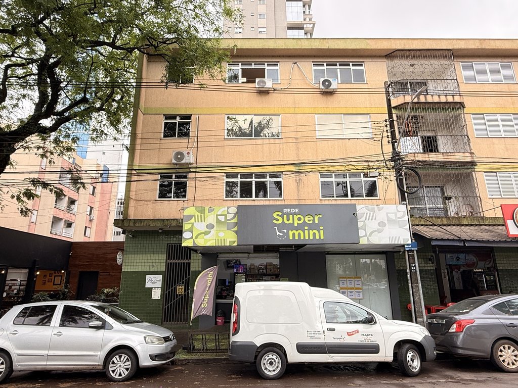 Sala para alugar em Maringá, Zona 07, com 52 m²