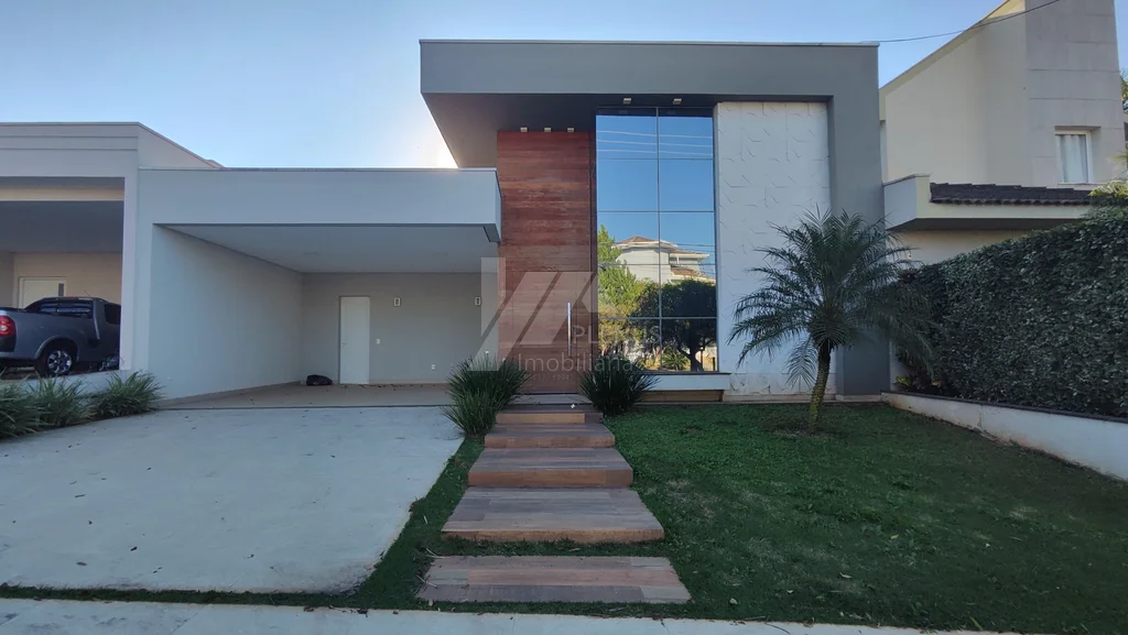 Casa à venda em Indaiatuba, Jardim Residencial Villa Suíça, com 3 suítes, com 245.14 m²