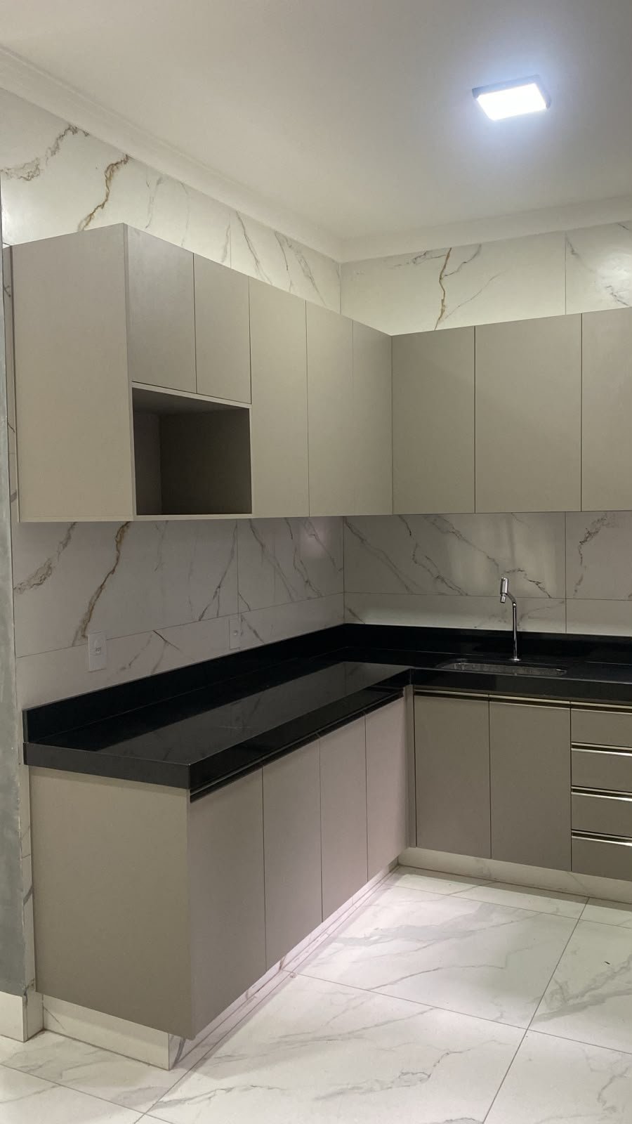 Casa à venda em Indaiatuba, Jardim Sevilha, com 3 quartos, com 105 m²