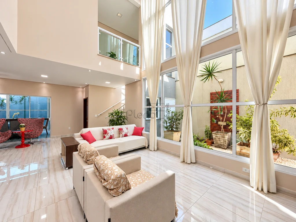 Sobrado à venda em Indaiatuba, Jardim Residencial Dona Lucilla, com 4 suítes, com 310.59 m²